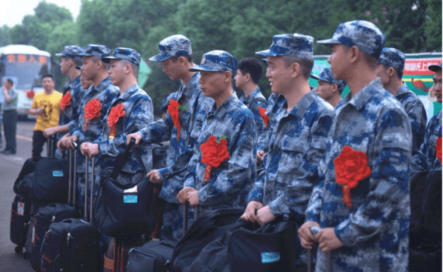 广西当兵好不好？深度探讨军旅生涯的价值与意义，广西军旅生涯深度探讨，军旅生涯的价值与意义分析