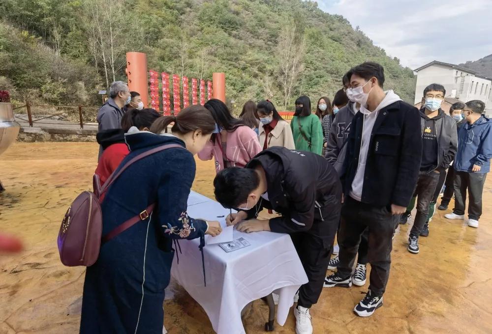 网络上交友平台的真实可靠性探讨，网络交友平台的真实可靠性探究