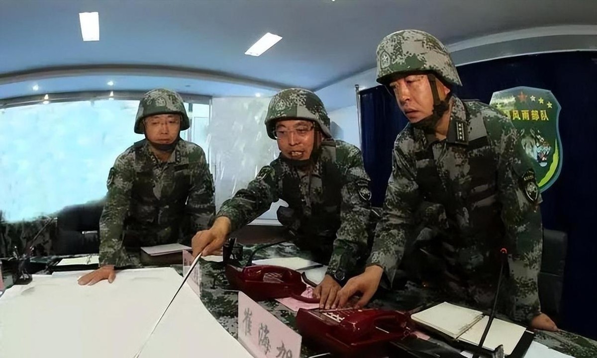 黎登贵升任旅长，荣耀与责任的承载者，黎登贵荣升旅长，荣耀与责任的交汇点