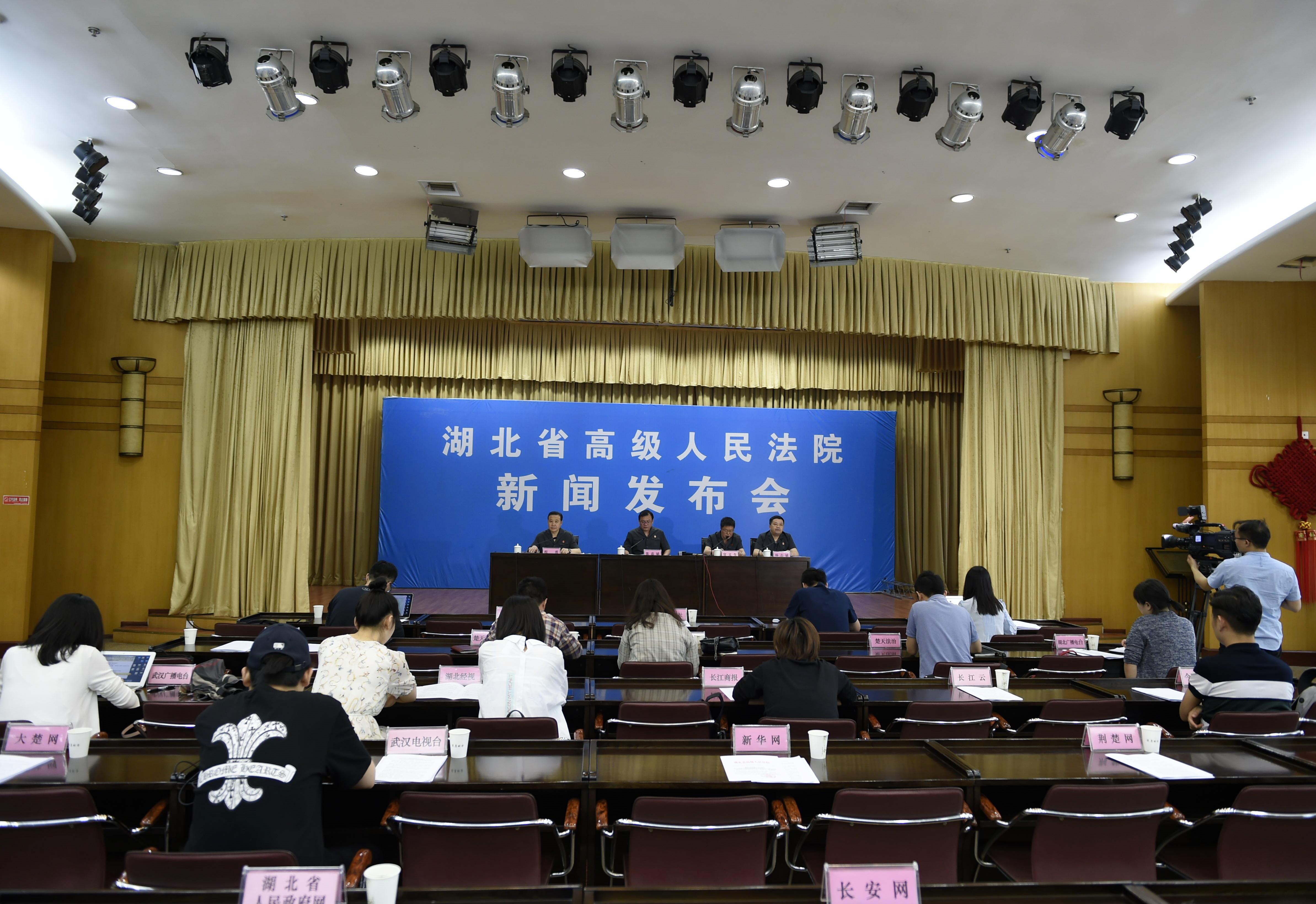 最近新闻大事十条，近期重大新闻事件概述，十大新闻标题盘点