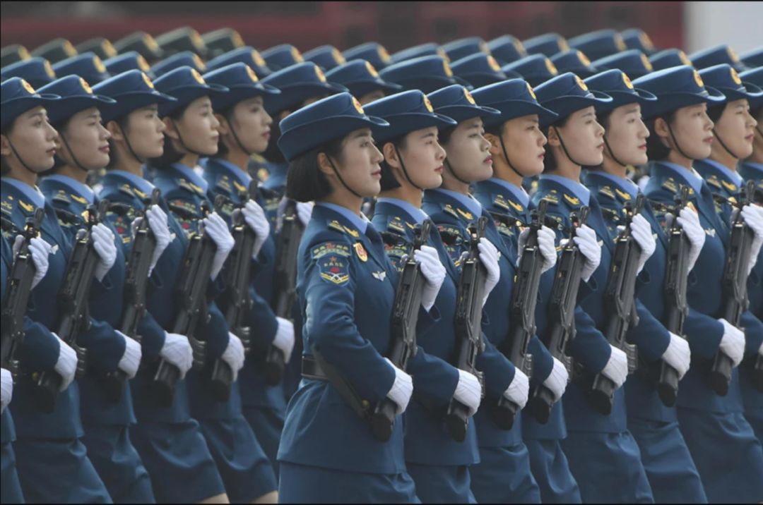 铿锵玫瑰风采