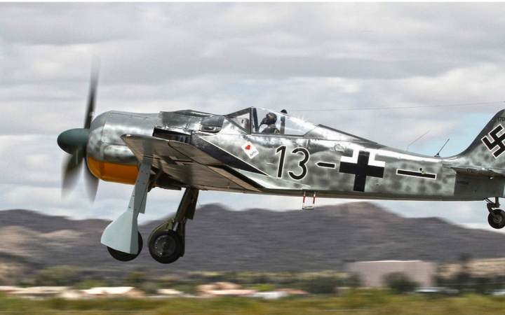 探索先进战鹰，FW-190A5战斗机深度解析，FW-190A5战斗机深度探索与解析，揭示先进战鹰的奥秘