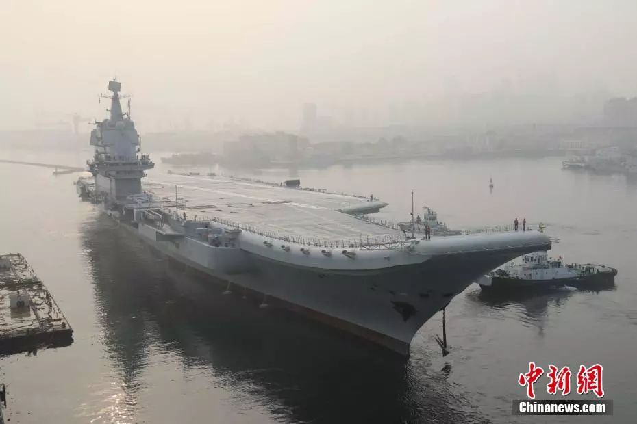 山东舰在海南的家，三亚军港的荣耀，山东舰三亚军港之家，荣耀与担当