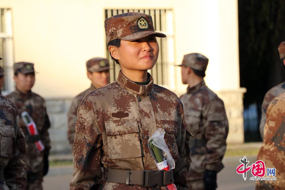 中国女兵的成长经历，坚韧与荣耀的征途，中国女兵的成长之路，坚韧与荣耀的征途