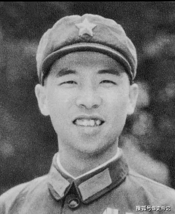 李作成简历，一位杰出的军事领袖的生平，李作成，杰出军事领袖的生平简介