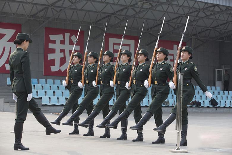 中国人民解放军仪仗队女兵标准解析，中国人民解放军仪仗队女兵标准详解