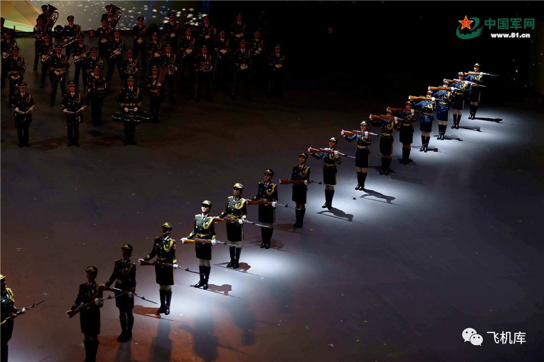 中国人民解放军仪仗队女兵中队，荣耀与担当的象征，中国人民解放军仪仗队女兵中队，荣耀与担当的典范