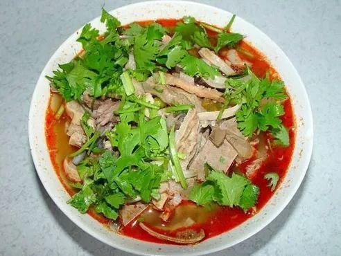 羊肉烩乌冬面，传统与现代的完美结合，羊肉烩乌冬面，传统与现代的味蕾交响